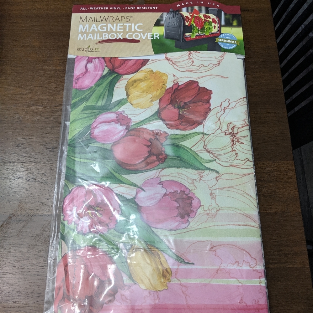 Spring Tulip Mailbox wrap